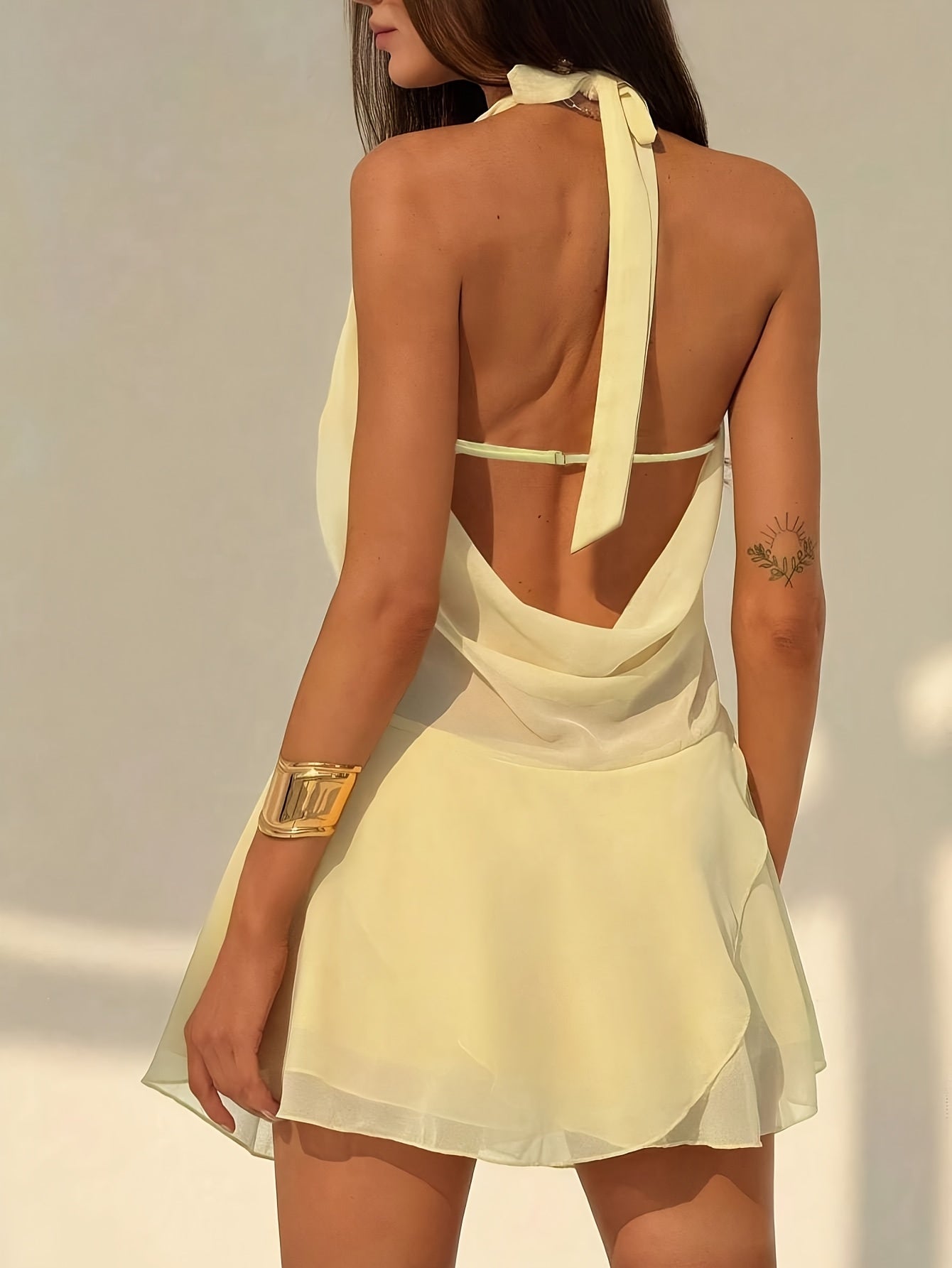 Chic Off-Shoulder Halter Dress - Sleeveless Ruched Beach Dress with Tie-Back Detail, Solid Color, Perfect for Summer Parties, Casual Outings & Streetwear, Beach Dress