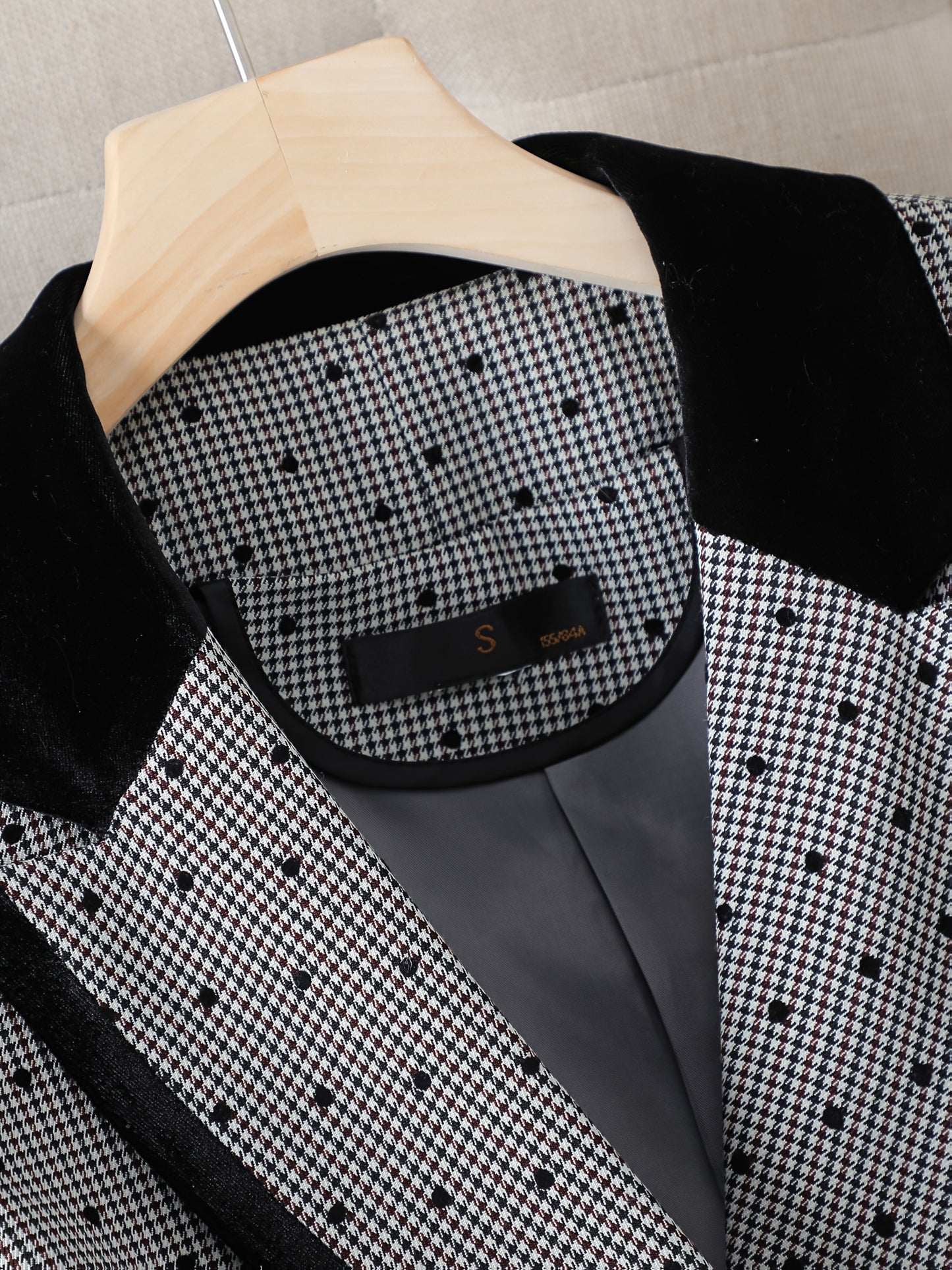 Women's Suit, Elegant Women's Wear, Workwear, Formal Suit, Two-Piece Set, Top and Bottom Outfit, Stylish Elegance Ensemble