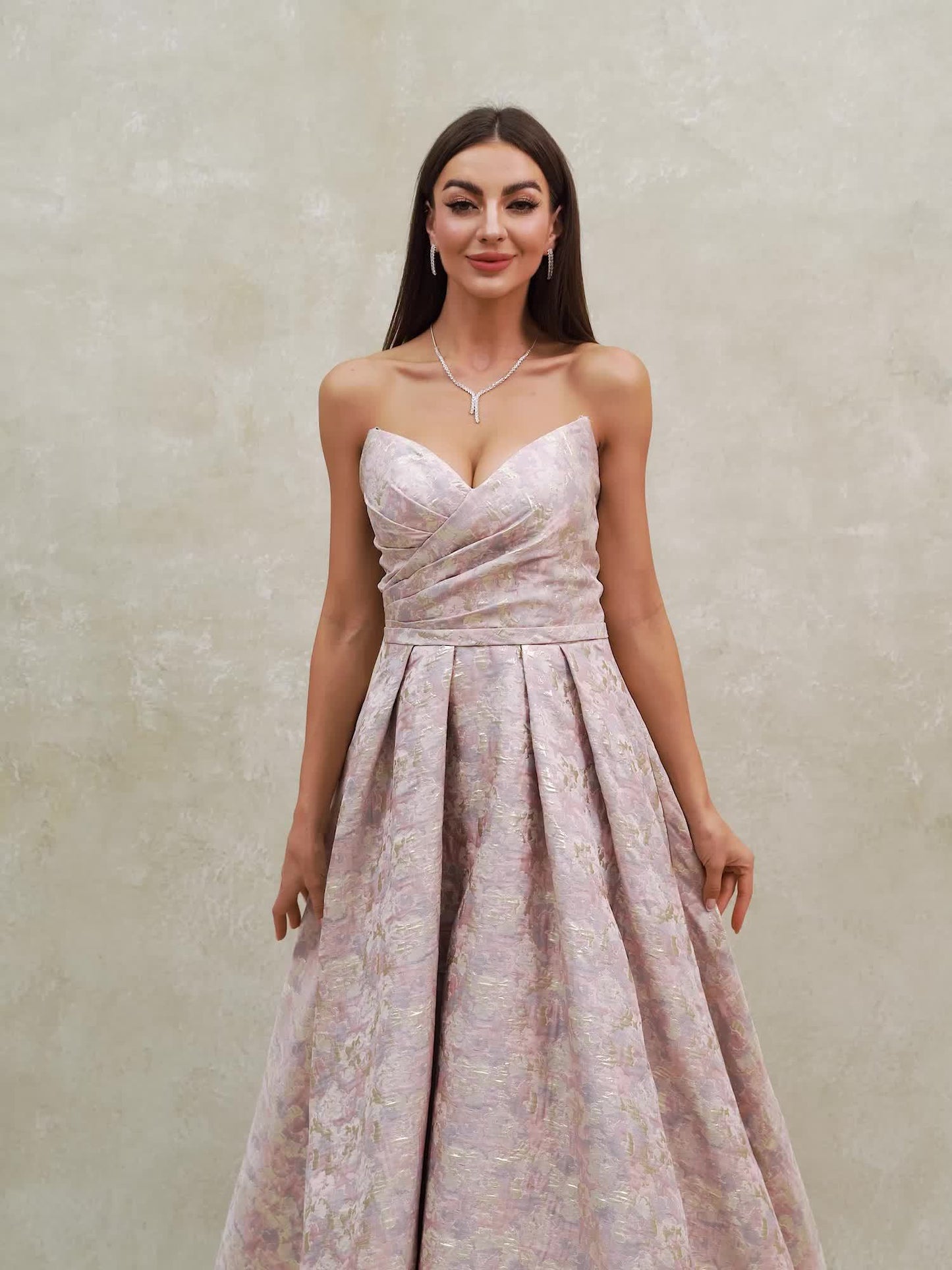 Women's Strapless Geometric Jacquard Evening Gown with Ruffled Hem - Elegant Fitted Top & Flowy Skirt, Hand Wash Only, Perfect for Weddings, Galas, Formal Parties & Family Dinners, Formal Evening Gown
