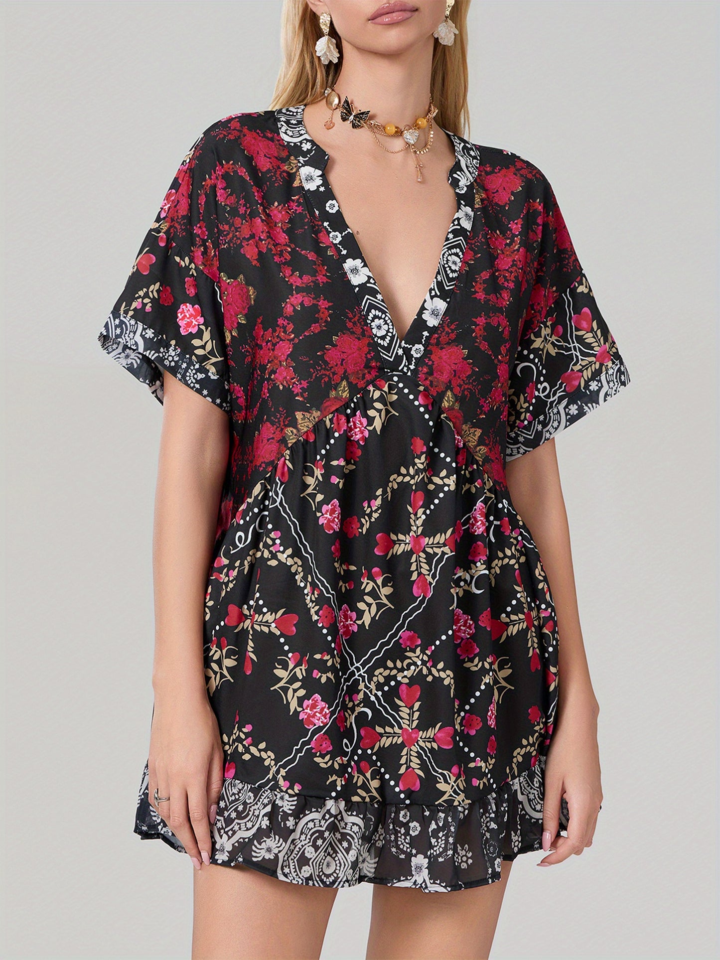 Women'S Bohemian Floral Print V-Neck Short Sleeve Dress with Pockets - Flowy A-Line Mini Dress in Red, Beige & Blue, Perfect for Summer & Casual Outings, Bohemian Dress